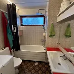 A One-bedroom Near Downtown