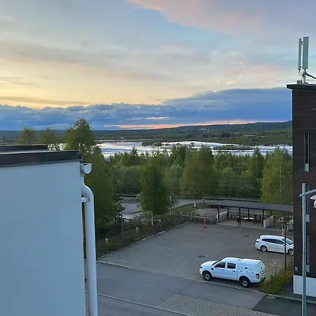 A One-bedroom Near Downtown *