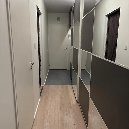 Apartment A One-bedroom Near Downtown *