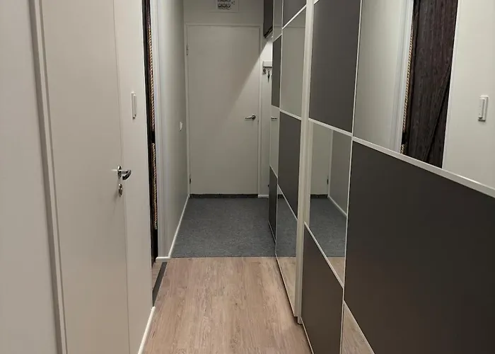 アパート A One-bedroom Near Downtown *